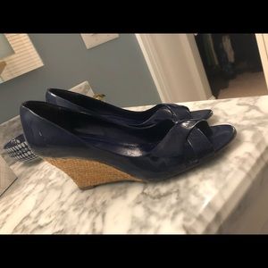 Patent peep toe wedges